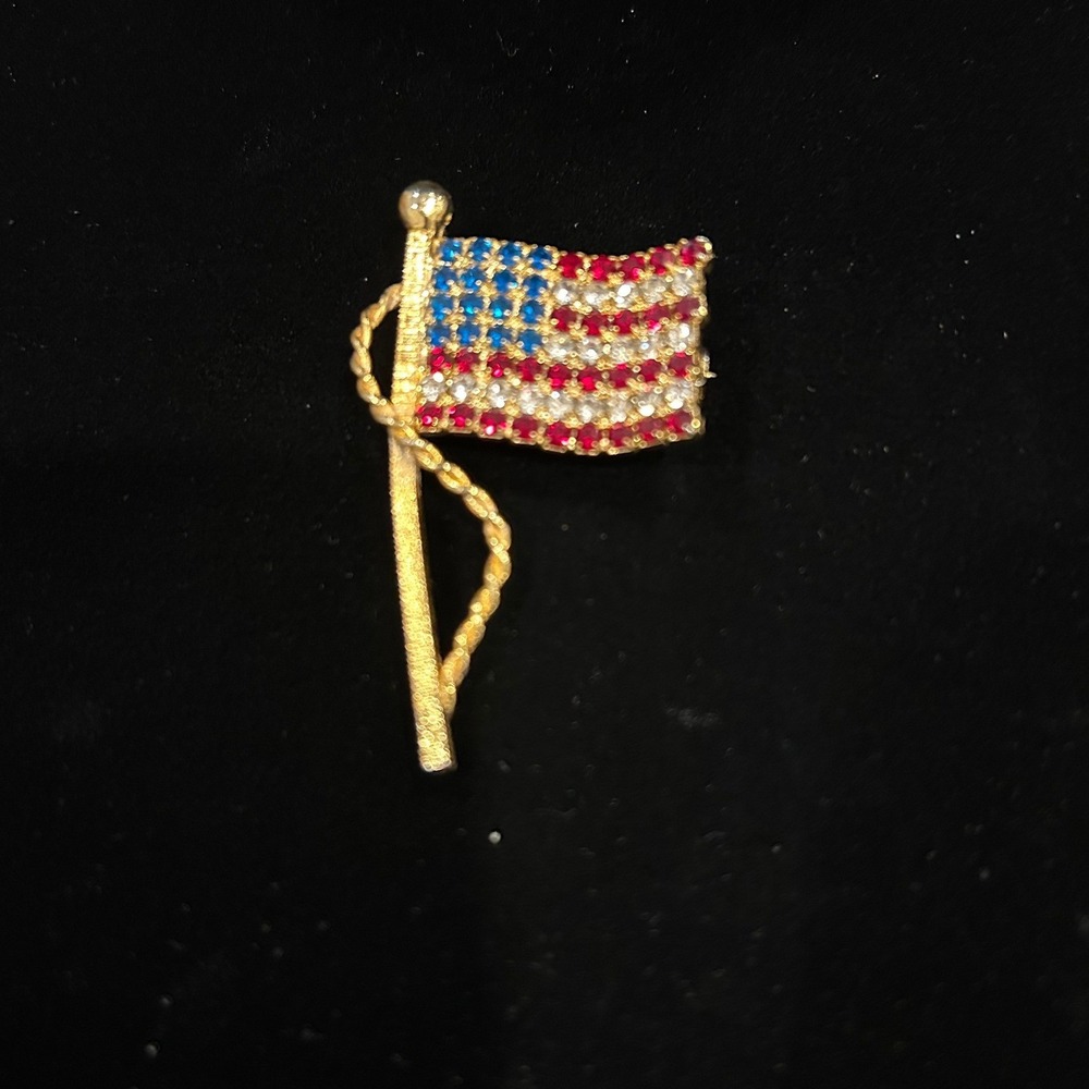 Vintage gold-tone American flag pin brooch red white and blue rhinestones